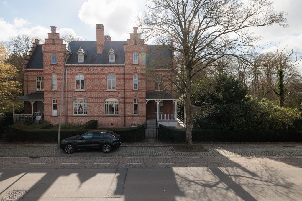 Prachtig gerenoveerde duplex met 3 slaapkamers