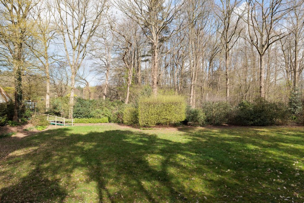 Ideaal gelegen bouwgrond van 1.715 m² in doodlopende straat op de Heide